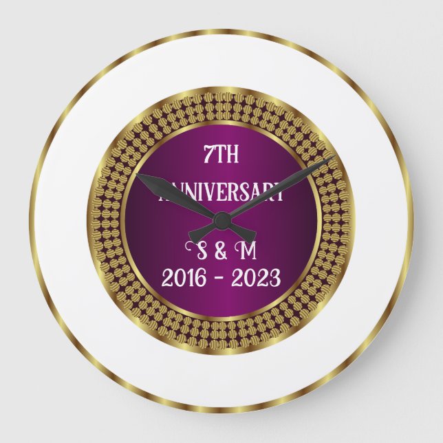 Reloj Redondo Grande Aniversario Geométrico Moderno Morado Blanco Y Oro (Anverso)
