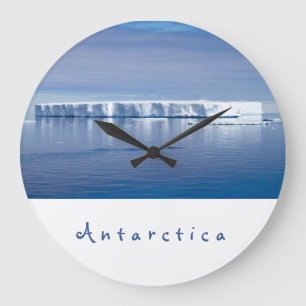 Reloj Redondo Grande Antarctica iceberg landscape photo with white text