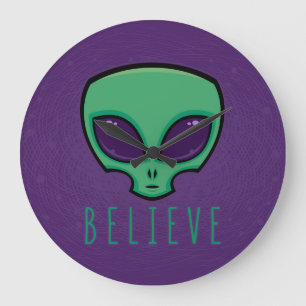 Reloj Redondo Grande Believe Alien Head