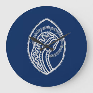 Reloj Redondo Grande Bendita Virgen María, encaje blanco, azul marino