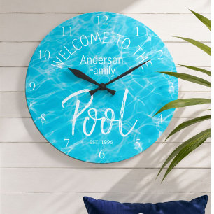 Reloj Redondo Grande Bienvenidos a la Piscina Familiar con Agua Persona