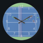 Reloj Redondo Grande Blue Tennis Court Modern Tennis Player<br><div class="desc">Personalized classic tennis court design in blue with classic, chic, preppy & elegant tennis rackets and green tennis balls. Simple, minimalist gift for your tennis coach or tennis team. Personalized Gift for a tennis player. Blue tennis court illustration. Trendy tennis players home decor. Trendy modern tennis player gifts. Cool retro...</div>