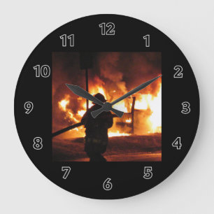 Reloj Redondo Grande Bombero en las llamas