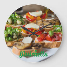 Bruschetta Antipasti con frijol y arugula,