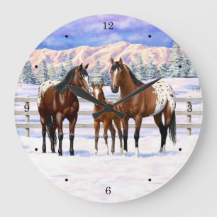 Reloj Redondo Grande Caballos Appaloosa De La Bahía Marrón En Nieve