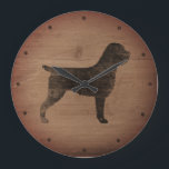 Reloj Redondo Grande Cableado apuntando Griffon Silhouette Rustic<br><div class="desc">Reloj de pared de Griffon Lover con cable que apunta. El diseño de madera está impreso,  no de madera real.</div>
