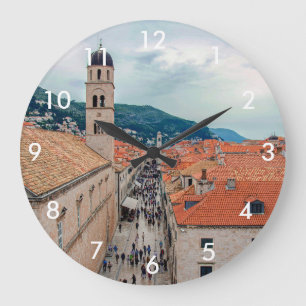 Reloj Redondo Grande Calle principal de Dubrovnik, Croacia