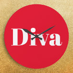 Reloj Redondo Grande Cantante de ópera diva intérprete musical temática<br><div class="desc">Mantente en hora, mantente en sintonía y añade un toque glamuroso a tu pared con este vibrante reloj, que presenta la palabra Diva en blanco sobre rojo. Seguro que da la nota adecuada con los amantes de la música, esta llamativa pieza combina un estilo audaz con su propia calidad de...</div>