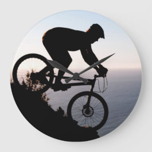 Reloj Redondo Grande Ciclista de montaña. Cabeza de León, Ciudad del Ca