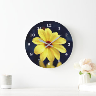 Reloj Redondo Grande Cita Inspiradora de flores amarillas de Dahlia ele