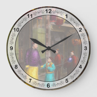 Reloj Redondo Grande Ciudad - Barrio Chino - Visitando a los comerciant