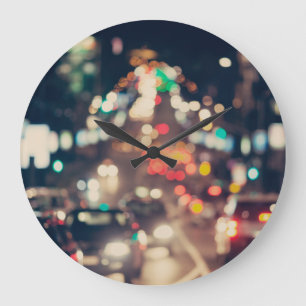 Reloj Redondo Grande Ciudad de la Noche: Luces Retro Borrosas.
