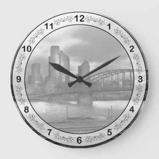 Reloj Redondo Grande Ciudad - Pittsburgh, PA - Smithfield Bridge BW