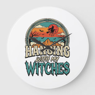 Reloj Redondo Grande Colgando Con Mis Brujas Diseño Vintage de Hallowee