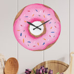 Reloj Redondo Grande Cuidada color de agua rosa<br><div class="desc">Este divertido reloj de pared está decorado con un donut rosa acuarela con salpicaduras. ¡El regalo perfecto para un amante de los donut! Acuarela original © Michele Davies.</div>