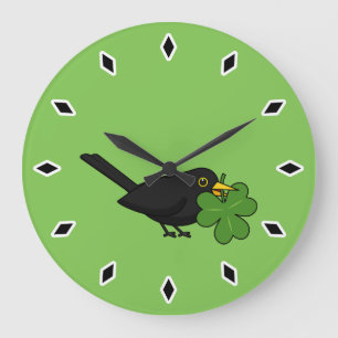 Reloj Redondo Grande Cute Blackbird con Shamrock Clover Personalizado