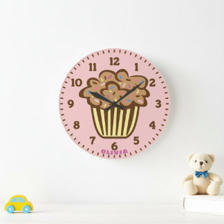 Reloj Redondo Grande Cute Cupcake with Custom Name Wall Clock