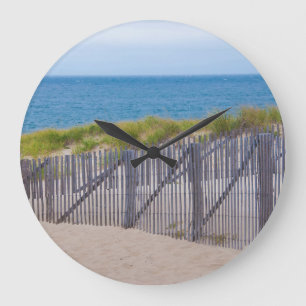 Reloj Redondo Grande EE. UU., Massachusetts. Dunas y camino