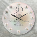 Reloj Redondo Grande Elegante guión de Pearl 30 aniversario Boda<br><div class="desc">Este reloj de aniversario de la moda 30 boda,  con sus hermosas perlas,  se puede personalizar con su información especial sobre el aniversario de la perla en un fondo de perlas. Diseñado por Thisisnotme©</div>