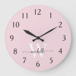 Reloj Redondo Grande Elegante Moderno Nombre de Letra en Rosa Claro con