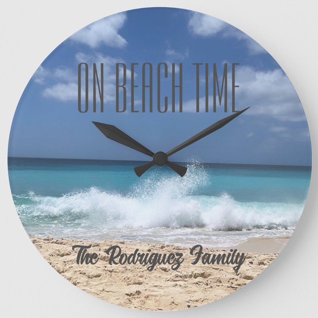 Reloj Redondo Grande En la playa Casa de playa familiar personalizada (On Beach Time Family Beach Home Clock, Beach House, Summer House Decor, Housewarming Gift)