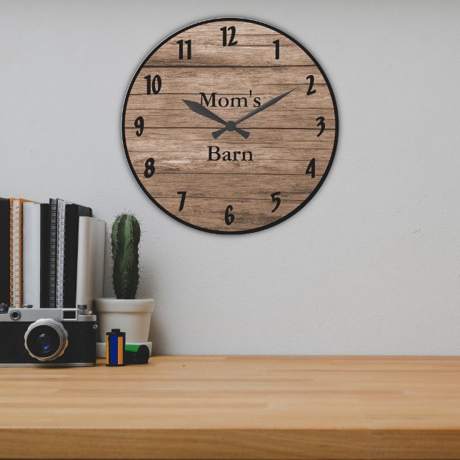 Reloj Redondo Grande Estilo Madera de Granero Marrón con Aspecto Rústic (Subido por el creador)