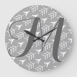 Reloj Redondo Grande Flechas grises y blancas con el monograma