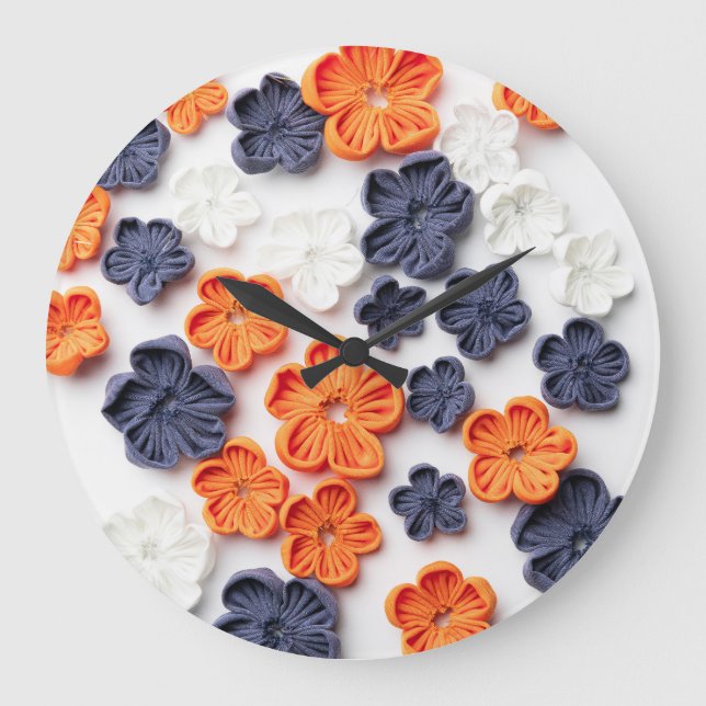 Reloj Redondo Grande Flores de tela cosida artesanal de primavera azul  (Anverso)