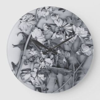 Reloj Redondo Grande Flores en blanco y negro