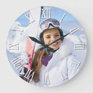 Reloj Redondo Grande Foto: números romanos negrita en blanco y negro