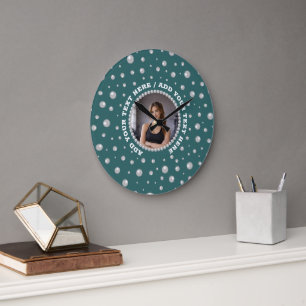 Reloj Redondo Grande Foto personalizada con círculo de perlas sobre azu