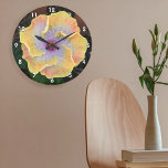 Reloj Redondo Grande Fotografía de flores amarillas Hibiscus Flower Bot<br><div class="desc">Este llamativo reloj de pared floral incluye un armario de la hermosa flor de Abrazos y Besos Hibiscus, de color amarillo, lila pálida y toques de naranja brillante y rosa rosado. Este reloj tropical de pared de flores botánicas haría un hermoso y afectuoso regalo de abrazos y besos. Esta imagen...</div>