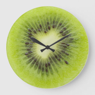 Reloj Redondo Grande Fruta kiwi fresca. Secador redondo aislado