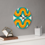 Reloj Redondo Grande Funky Ecléctico Retro Media Círculos Patrón de Art<br><div class="desc">Este diseño presenta un hermoso patrón de onda contemporánea compuesto por círculos geométricos de color amarillo oscuro, naranja, azul verde azulado, verde océano y marfil crudo de color crema. Este estilo ornamentado y elegante, con un fondo de marfil color crema-blanco, es perfecto para los amantes de la moda artística, el...</div>