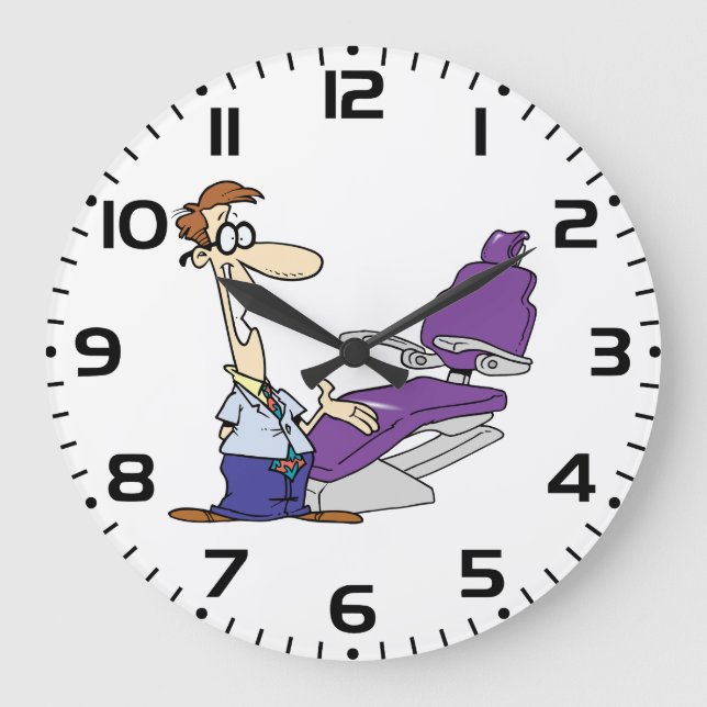 Reloj Redondo Grande Funny Male Dentist and Purple Dental Chair (Anverso)