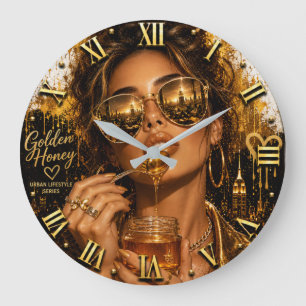 Reloj Redondo Grande Golden Honey Luxury Fashion Elegant Woman Portrait