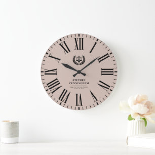 Reloj Redondo Grande Graduación personalizada en la Facultad de Derecho