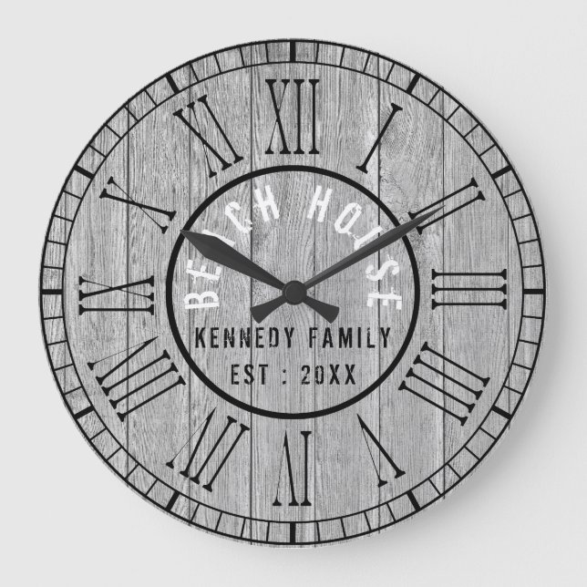 Reloj Redondo Grande Gray Wood Beach House Black Roman Numeral (Anverso)