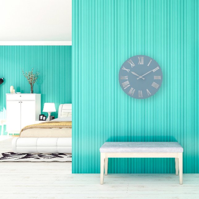 Reloj Redondo Grande Gris Plata Azul Gris Metálico Números romanos (Gray Blue Silver Metallic Gray Roman Numbers Large Clock)