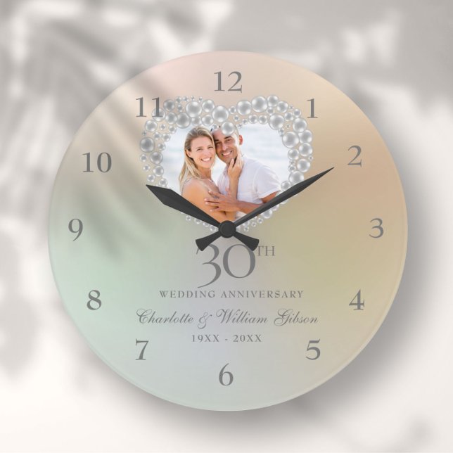 Reloj Redondo Grande Hermosa foto de Pearl Heart 30 años (Beautiful Pearl Heart Photo 30th Anniversary Large Clock)