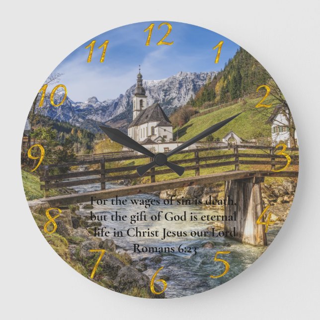 Reloj Redondo Grande Iglesia romana 6:23 cerca de la montaña con río (Anverso)