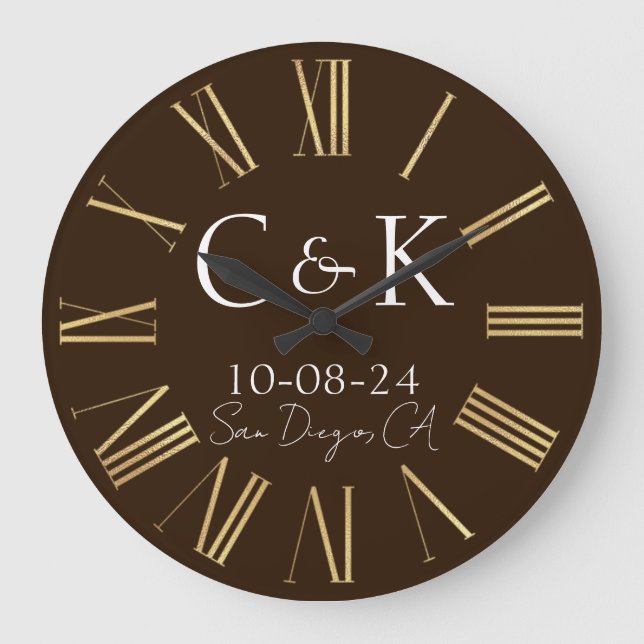Reloj Redondo Grande Iniciales de monograma sobre el Boda de chocolate  (Anverso)