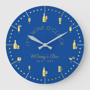 Reloj Redondo Grande It’s Wine O’Clock Elegant Gold Deep Blue Monogram