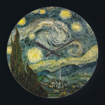 Reloj Redondo Grande La noche estrellada de Vincent van Gogh (1889)<br><div class="desc">Pintura Impresionista de Post Classic 1889, obra de arte que ha pasado al dominio público y hace regalos maravillosos y otros productos. Todos los Bellas Artes, obras de arte vintage, obras maestras clásicas y otras obras maestras de antigüedades aquí en Masterpiece Gallery han sido cuidadosamente editados y colocados en productos...</div>