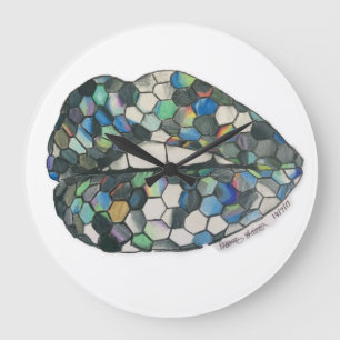 Reloj Redondo Grande Labios olográficos