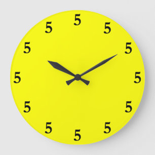 Reloj Redondo Grande Las cinco negras en algún lugar sobre amarillo