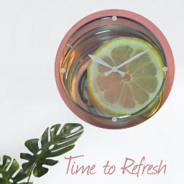 Reloj Redondo Grande Lemon Slice en el tiempo del agua para refrescarse