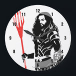 Reloj Redondo Grande Liga de la Justicia| Aquaman Pose Noir Pop Art<br><div class="desc">Mira esta silueta en blanco y negro de Aquaman,  de la Liga de la Justicia,  mientras él está con su tridente. Este gráfico de estilo noir se acentúa con su tridente color rojo brillante.</div>