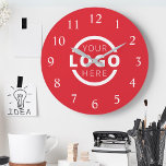 Reloj Redondo Grande Marca promocional del logotipo de la empresa perso<br><div class="desc">Añada el logotipo corporativo de su empresa personalizado para crear un reloj de pared único. Hace un gran regalo promocional o regalo corporativo para clientes,  vendedores,  empleados u otras personas especiales. Elija entre diferentes formas y tamaños de reloj. No hay cantidad mínima,  no hay cargos de instalación.</div>