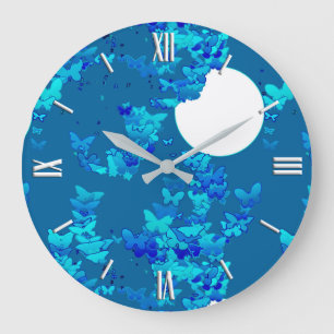 Reloj Redondo Grande Mariposas contra el cielo azul nocturno, lunares